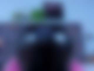 Live cam show with DulceAurora1 - Smoking on xfollow cams