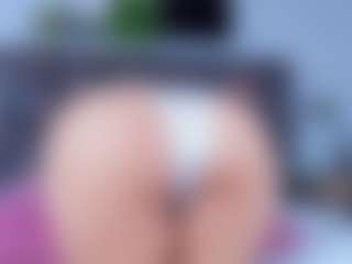 Live cam show with DulceAurora1 - Brown Hair on hrnylive.com