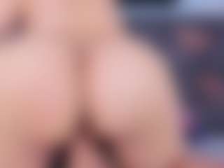 Live cam show with DulceAurora1 - Amateur on Camsoda