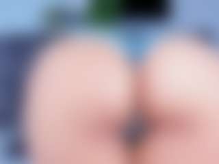 Live cam show with DulceAurora1 - Public Brown Hair on Camsoda