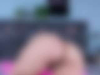 Live cam show with DulceAurora1 - Striptease MILF on slutload