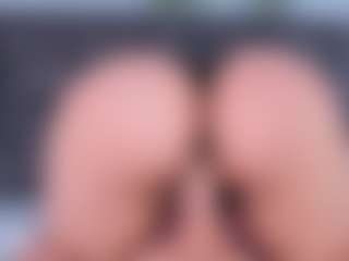 Live cam show with DulceAurora1 - Brown Hair MILF on Camsoda