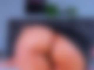 Live cam show with DulceAurora1 - Public Brown Hair on Camsoda