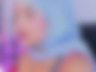 Live cam show with Kithana-jazmin - Granny on studioflirtlive.com