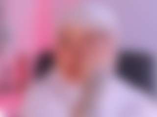 Live cam show with Kithana-jazmin - Huge on CamwithHer
