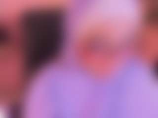 Live cam show with Kithana-jazmin - Living Room on StripNow