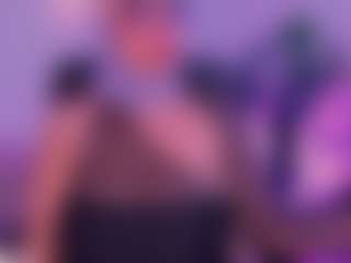Live cam show with Kithana-jazmin - Cowgirl on livesuperchat.net