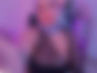 Live cam show with Kithana-jazmin - Strip Blonde Hair on Camsoda Late Night
