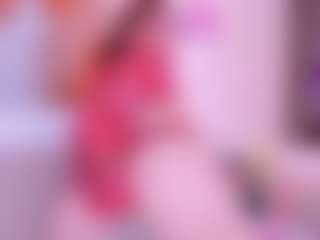 Live cam show with Kithana-jazmin - Blonde Hair Amateur on liverealitysex.com