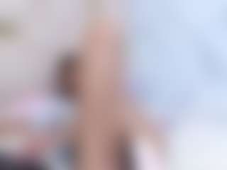 Live cam show with Kendal77 - Shaved on Milfs Live