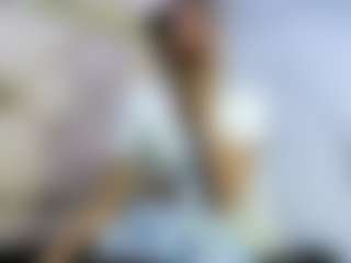 Live cam show with Kendal77 - Smoke on xplaylive.com