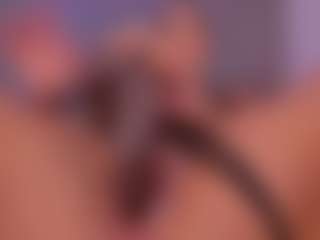 aisha-h's Live Sex Cam Show