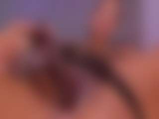 aisha-h's Live Sex Cam Show