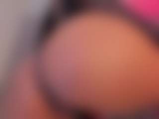 aisha-h's Live Sex Cam Show