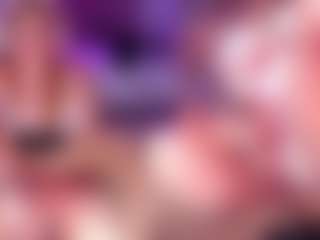 Live cam show with BellyRouse - Brown Eyes Brown Hair on Gym Cam Girls