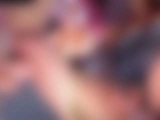 Live cam show with BellyRouse - Average on Latina Girls