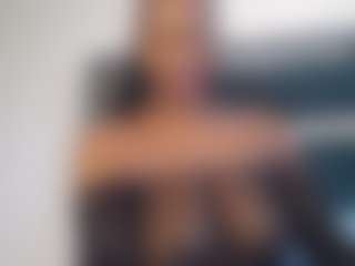 Live cam show with sexybree22 - Strip BBW on Camsoda