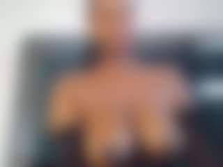 Live cam show with sexybree22 - Strip on Dolls Live