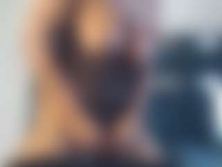 Live cam show with sexybree22 - Spy Curvy on friskycurves.com