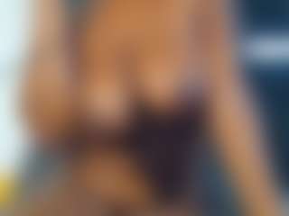 Live cam show with sexybree22 - Black BBW on nudelive.tv