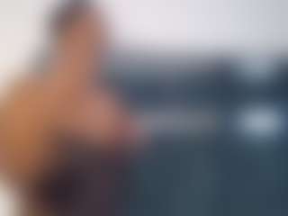 Live cam show with sexybree22 - Strip Black on StripNow