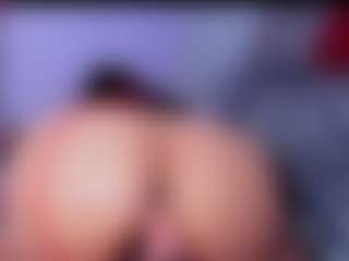 Live cam show with Ashly-moss - Public Red Hair on CamClone