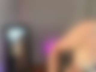 Live cam show with BonfireBonnie - Toys on xxxlivecams.org
