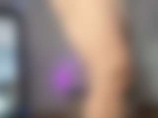 BonfireBonnie's Live Sex Cam Show
