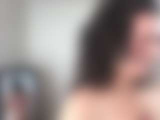 Live cam show with BonfireBonnie - Ass Bouncing on TeamSkeetLive
