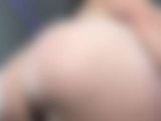 Live cam show with BonfireBonnie - Tease BBW on instabang