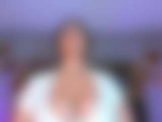 Candysvictoria's Live Sex Cam Show