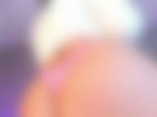 Candysvictoria's Live Sex Cam Show