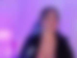 Live cam show with Candysvictoria - Twerking on hornycams.live
