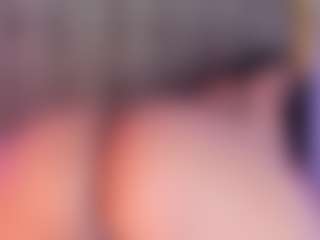 Candysvictoria's Live Sex Cam Show