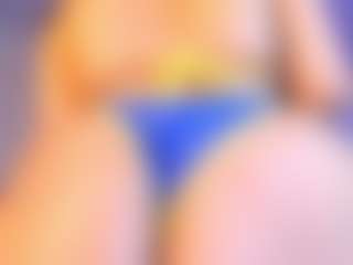 Live cam show with Candysvictoria - BBW Dildo on Camsoda