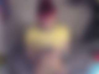 Charlotbelucci's Live Sex Cam Show