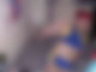 Charlotbelucci's Live Sex Cam Show