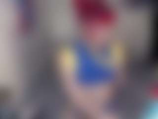 Charlotbelucci's Live Sex Cam Show