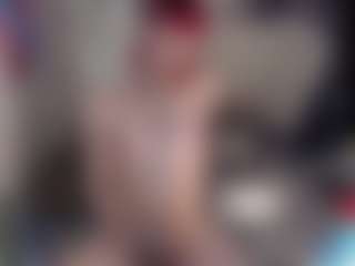 Live cam show with Charlotbelucci - Big Balls on CamClone