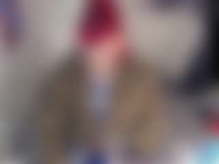 Live cam show with Charlotbelucci - Drinking on CamClone