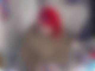 Live cam show with Charlotbelucci - Gray Eyes on TeamSkeetLive