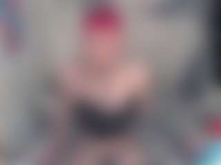 Charlotbelucci's Live Sex Cam Show
