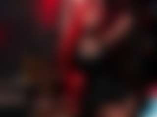 Charlotbelucci's Live Sex Cam Show