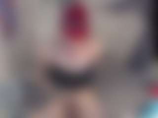 Live cam show with Charlotbelucci - Gray Eyes on Mixed Magazine Live