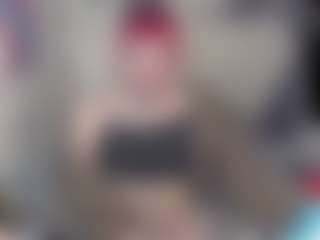 Charlotbelucci's Live Sex Cam Show