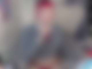 Charlotbelucci's Live Sex Cam Show