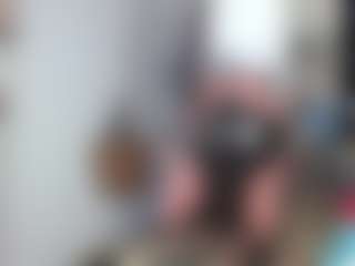 Charlotbelucci's Live Sex Cam Show