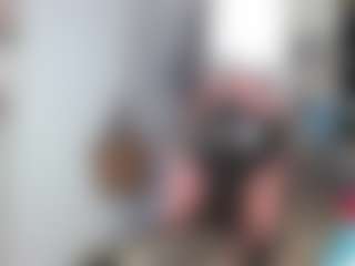 Charlotbelucci's Live Sex Cam Show