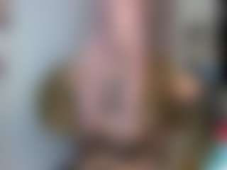 Charlotbelucci's Live Sex Cam Show