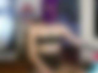 Live cam show with Charlotbelucci - Facial Piercings on 1on1-livenow